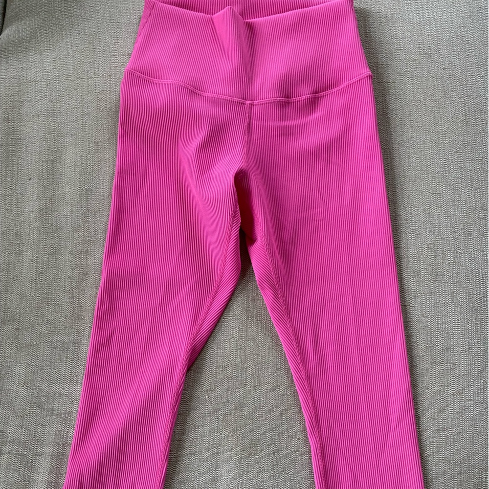 Zyia Muted Magenta Reve High-Rise Capri